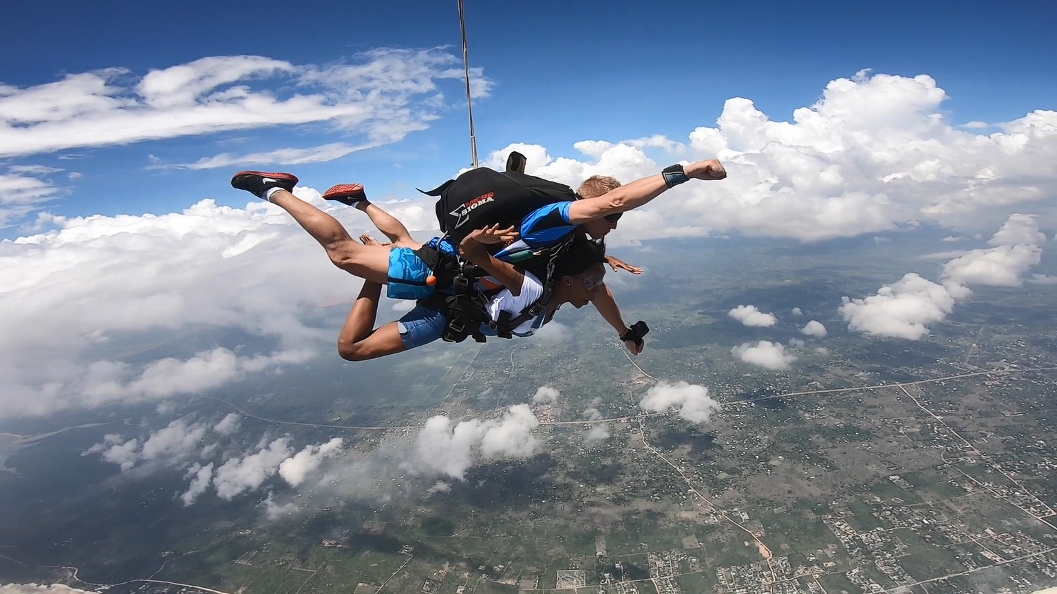 free-tandem-skydive